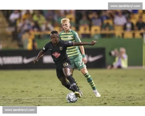 高清足球赛事直播APP下载指南畅享全球赛场精彩即时比分数据分析权威解说 - 副本 - 副本 - 副本 (48) - 副本 - 副本